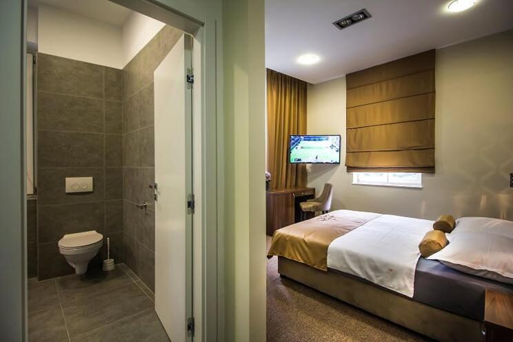 Central Luxury Rooms Omiš Eksteriør bilde