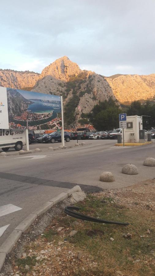 Central Luxury Rooms Omiš Eksteriør bilde